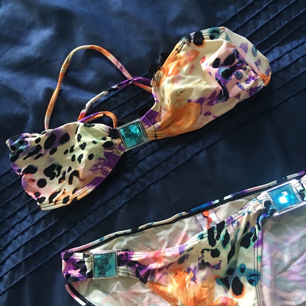 Apollo cheetah leopard white purple rainbow bikini - Picture 2 of 8